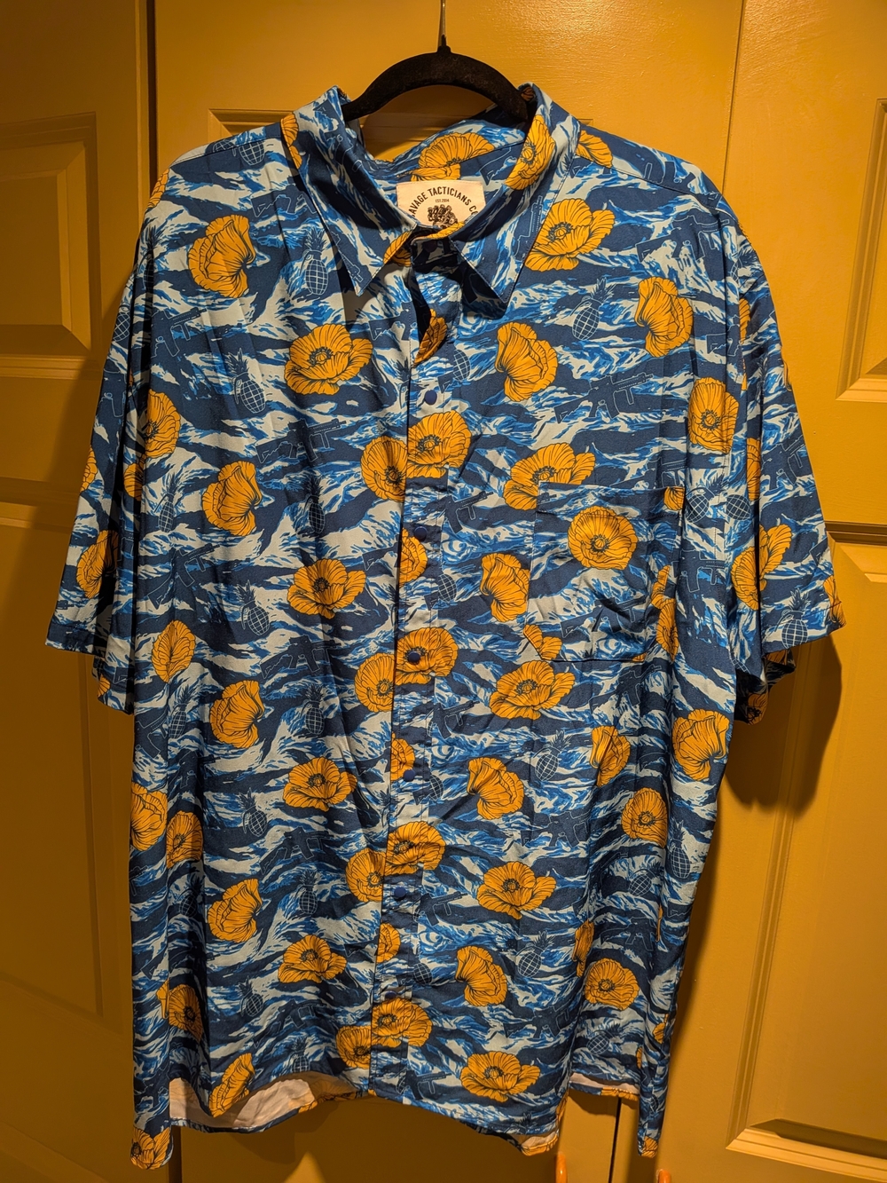 Men's Blue Floral Hidden Gun And Grenade Pattern Short-Sleeve Button Up 3XL